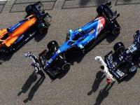 开云体育官网-包含梅赛德斯横扫红牛二队，阿隆索扛起全队的词条