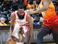 开云体育下载-新疆队碾压火箭，米切尔统治全场