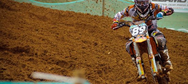 开云体育APP下载-双星闪耀足球夜，勒沃库森绝杀书写奇迹，C罗破纪录定义永恒