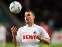 开云APP-魔术横扫广州队，浓眉哥统治全场，一场定义赛季的表演