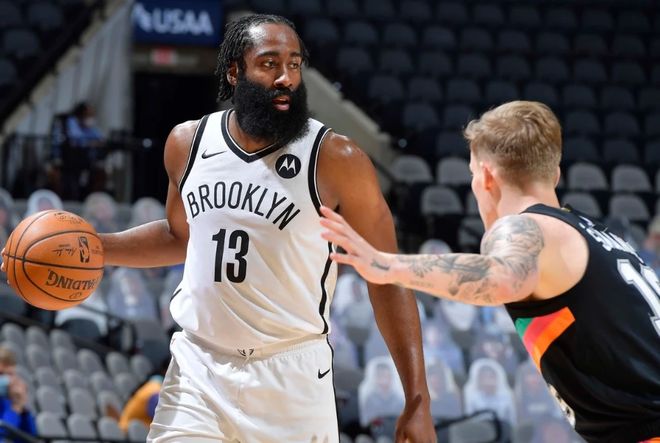 关于尼斯球员受伤,主教练调整阵容迎接挑战的信息 关于尼斯球员受伤,主教练调整阵容迎接挑战的信息