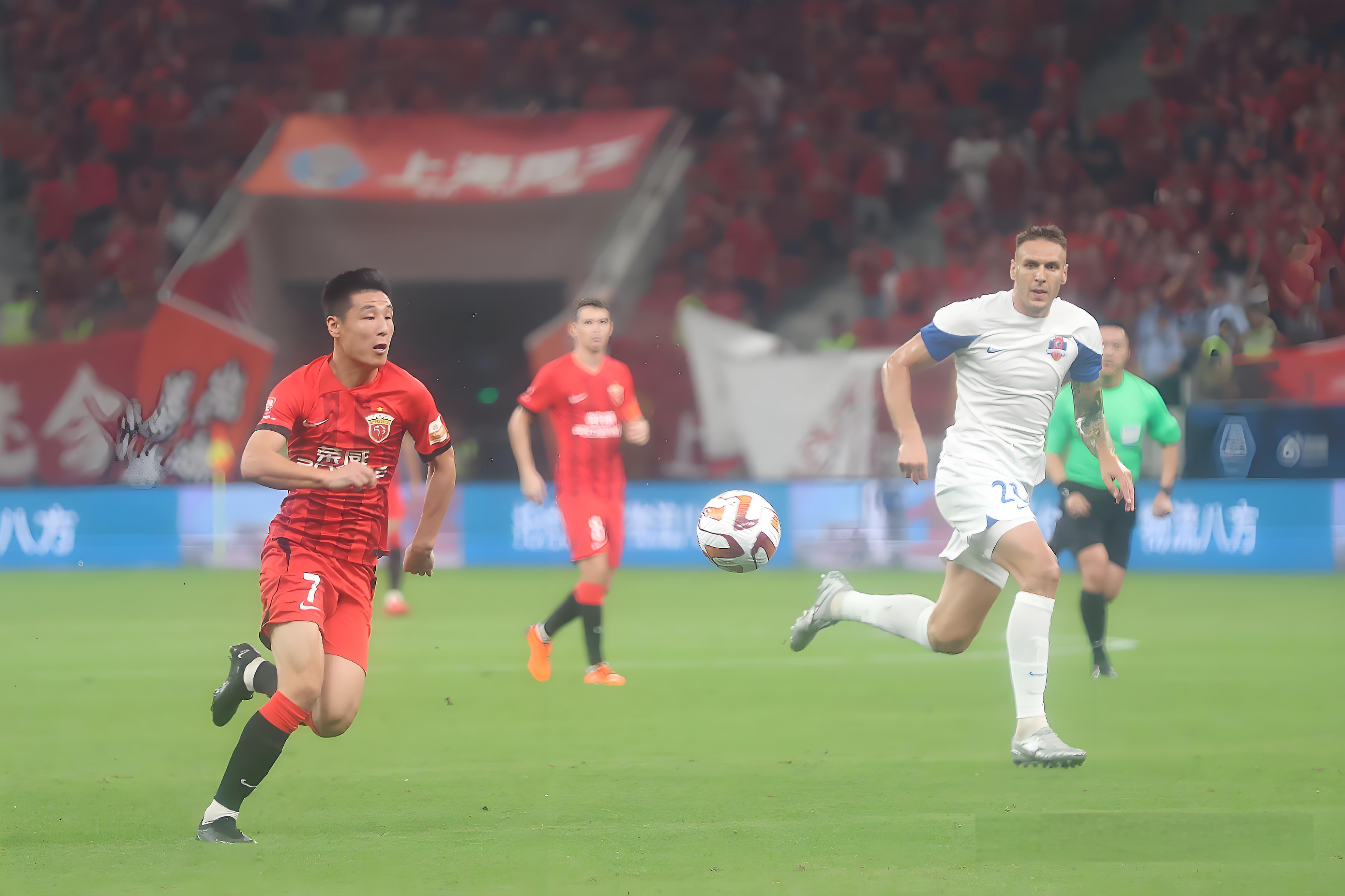 武甲联赛中的惊人进球,球迷沸腾狂欢 武甲联赛中的惊人进球,球迷沸腾狂欢