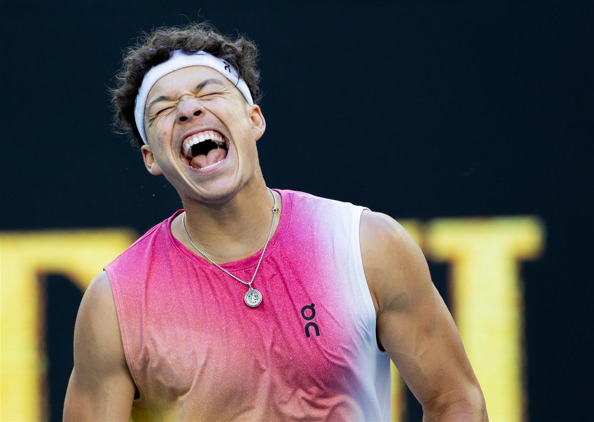 包含海外选手表现亮眼，成为关注焦点的词条