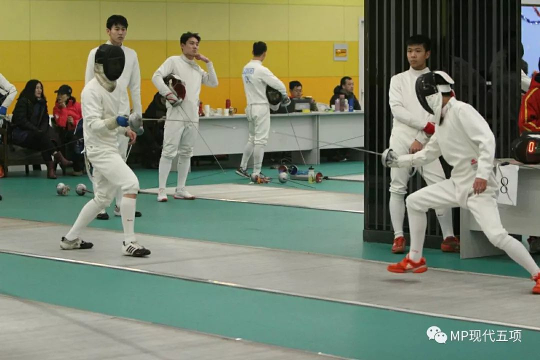 湖北队在激烈对抗中战胜山东，成功晋级