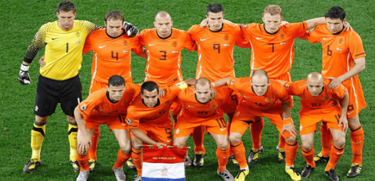 荷兰国家队战胜波兰，晋级形势乐观的简单介绍