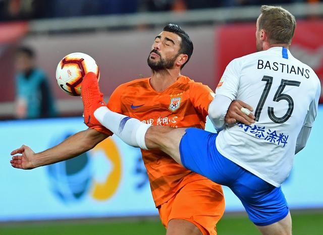 包含山东鲁能对阵天津泰达，谁能占据上风？的词条