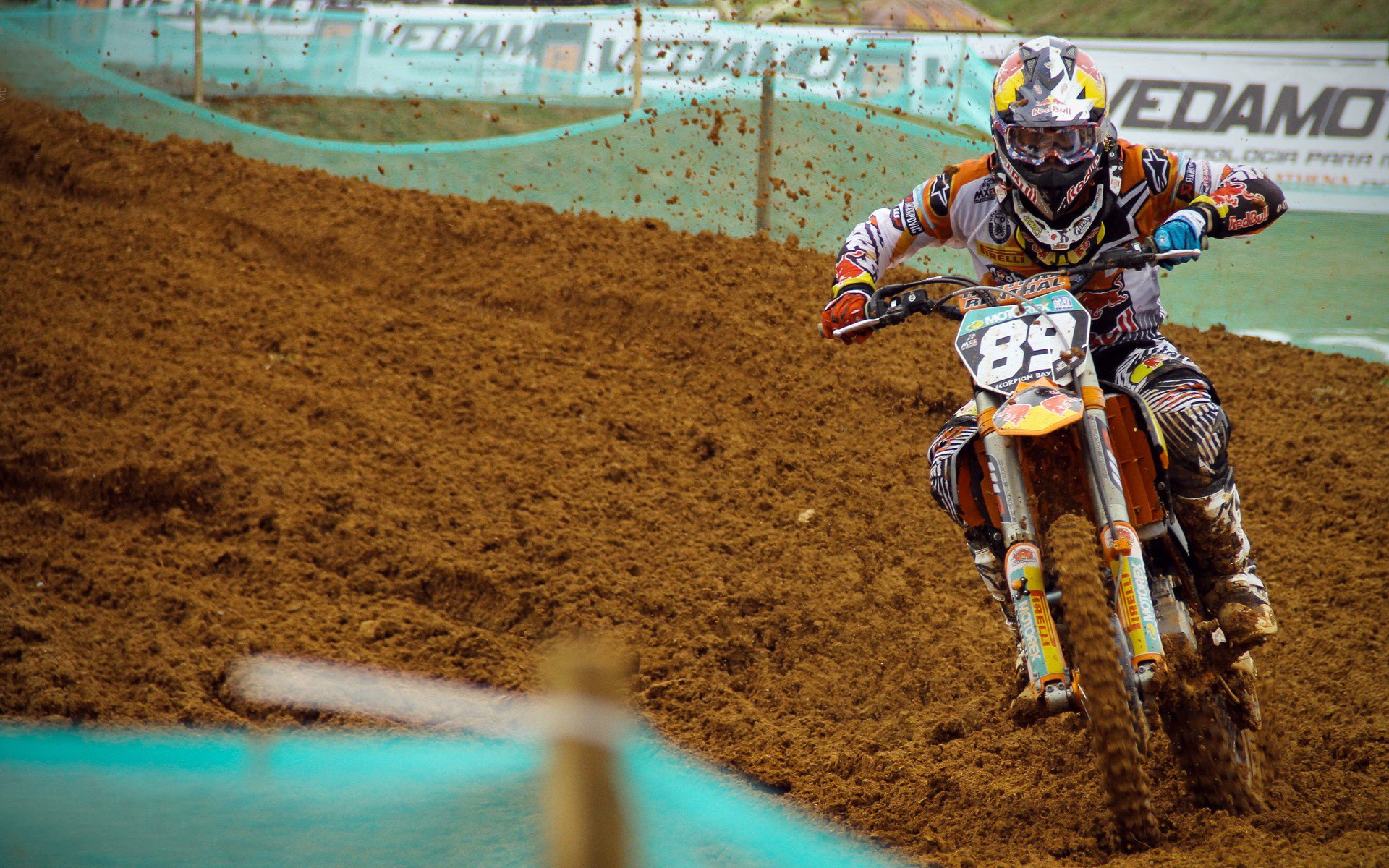 双星闪耀足球夜，勒沃库森绝杀书写奇迹，C罗破纪录定义永恒